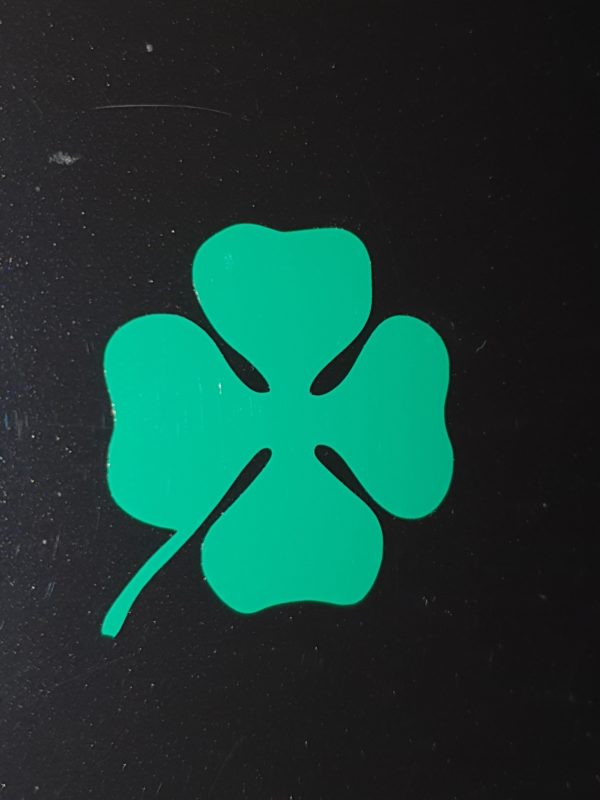 Cloverleaf - four leaf clover, racing heritage emblem 4cm x 4cm - Image 2